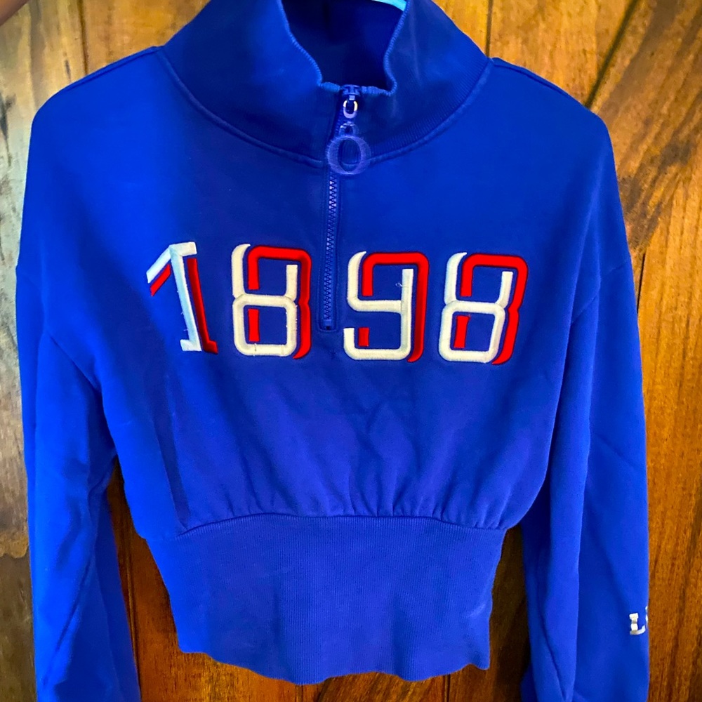 Vintage half zip, small, comfortable